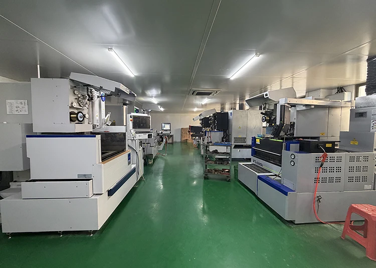 Service d'usinage composite tour-fraisage